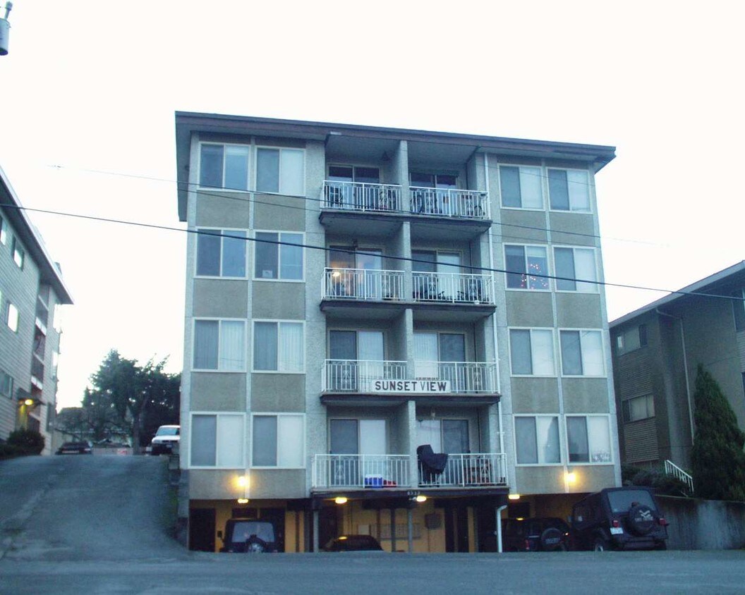 Vista a la principal - Sunset View