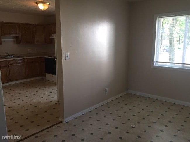 Building Photo - 3709 Green Ash Ct