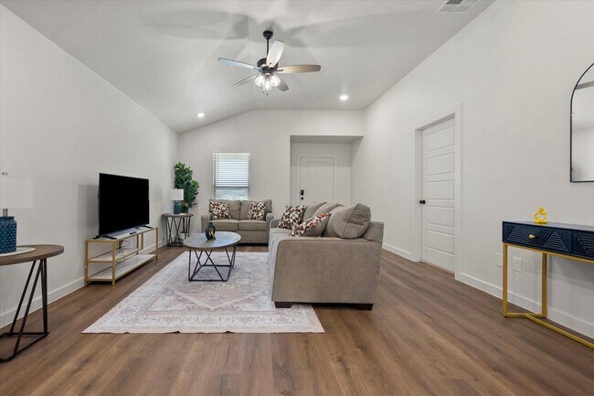 Foto del edificio - 2503 Langford Ave