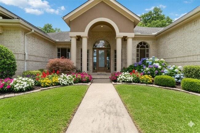 Building Photo - 32610 Whitburn Trail