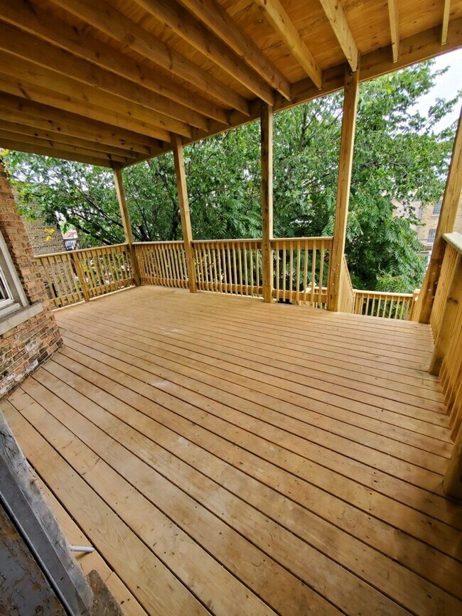 Foto del edificio - 3511 N Sheffield Ave