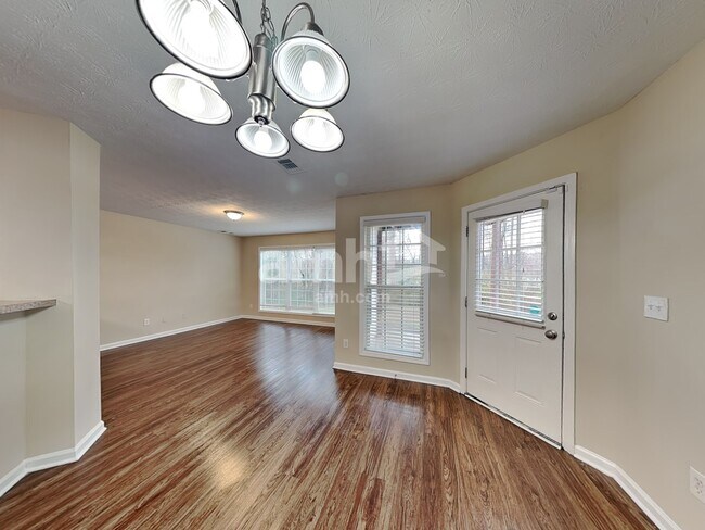 Building Photo - 501 Hawk Eye Ct