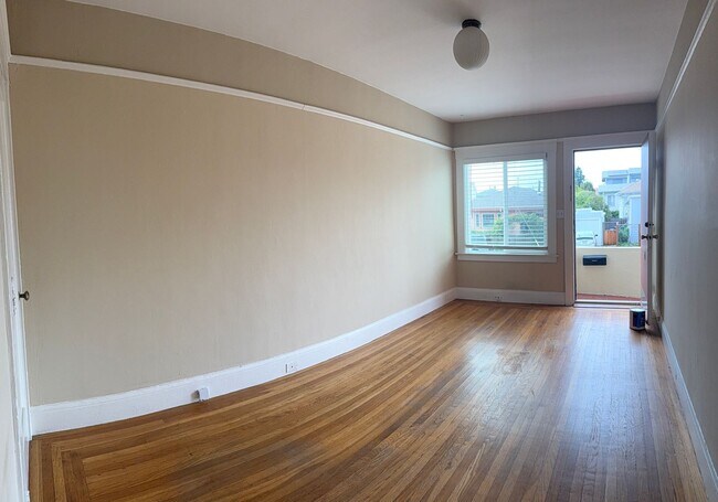 Foto del edificio - 4426 Shafter Ave