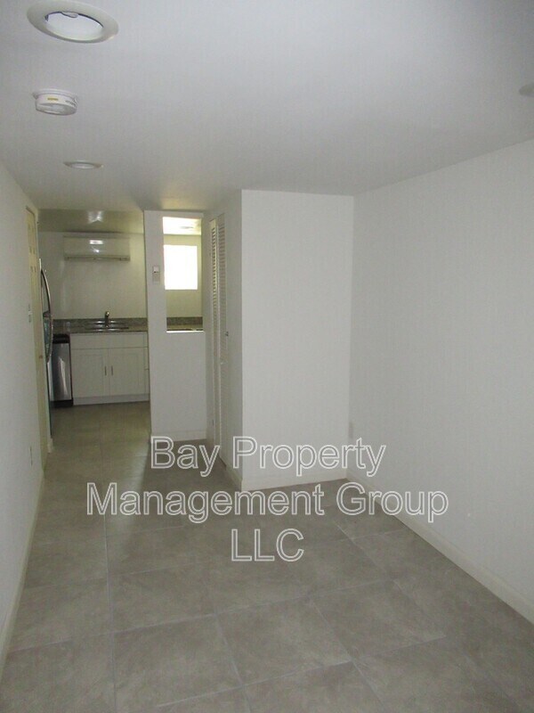 Building Photo - 606 Wyeth St