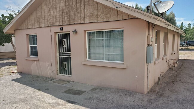 Foto del edificio - 2 bedroom, 1 bath Home!