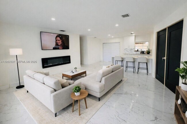 Foto del edificio - 17010 NW 53rd Ave