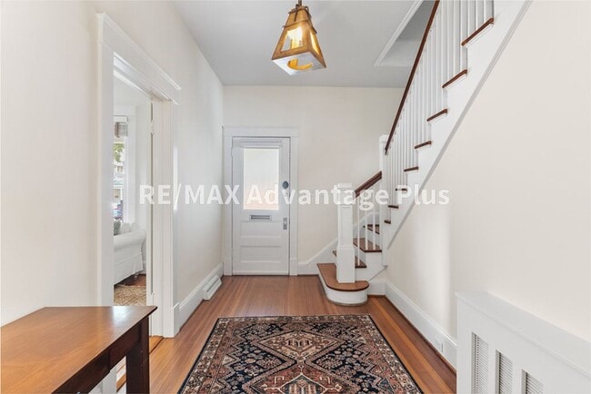 Foto del edificio - Spacious home located in The Avenues