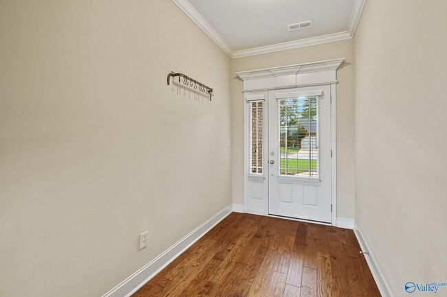 Building Photo - 114 Somerset Park Dr