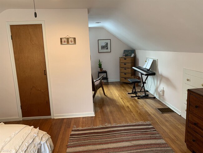 Building Photo - 3 br, 1 bath House - 4228 Tyler Ave