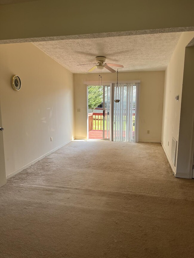 Building Photo - 167 Etowah Center Drive