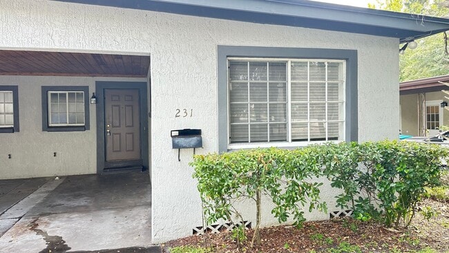 Building Photo - 231 S Summerlin Ave