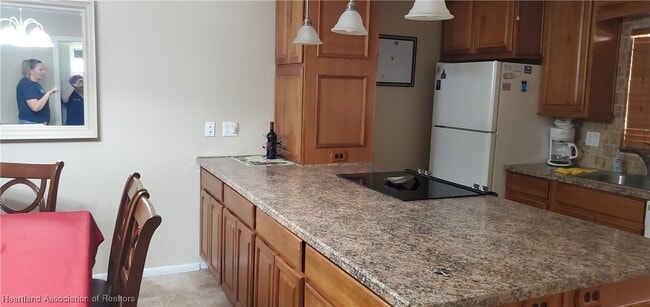 Building Photo - 3830 Catalina Dr