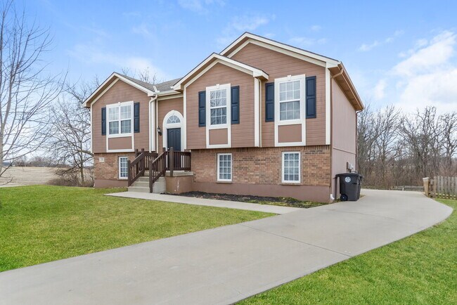 Foto del edificio - 712 Hibiscus Cir