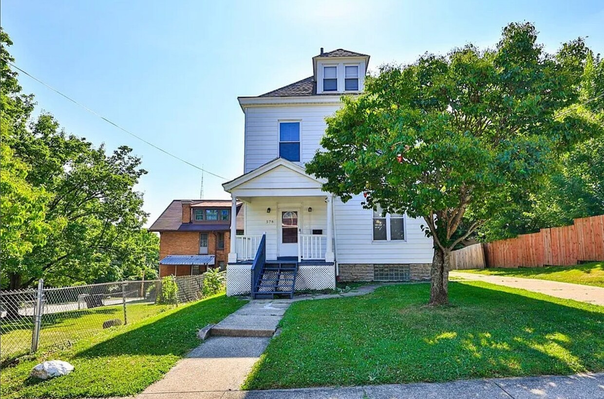 Bright 4-Bed Home with Fenced Yard, Central HVAC, and 3 Finished Levels - Bright 4-Bed Home with Fenced Yard, Central HVAC, and 3 Finished Levels