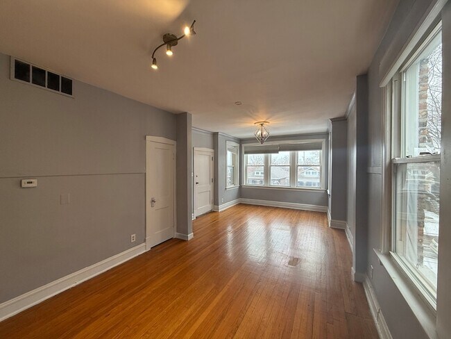 Foto del edificio - 6546 S Rockwell St