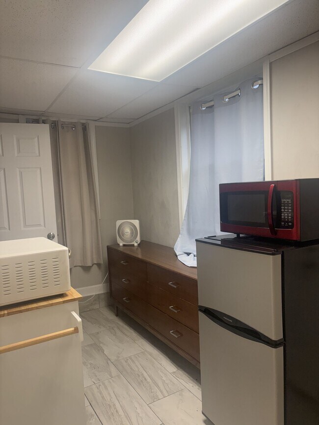 Foto del edificio - 9607 Sherwood Pl