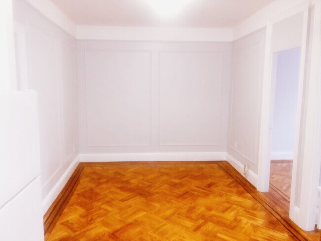 Living room - 34-29 43rd St