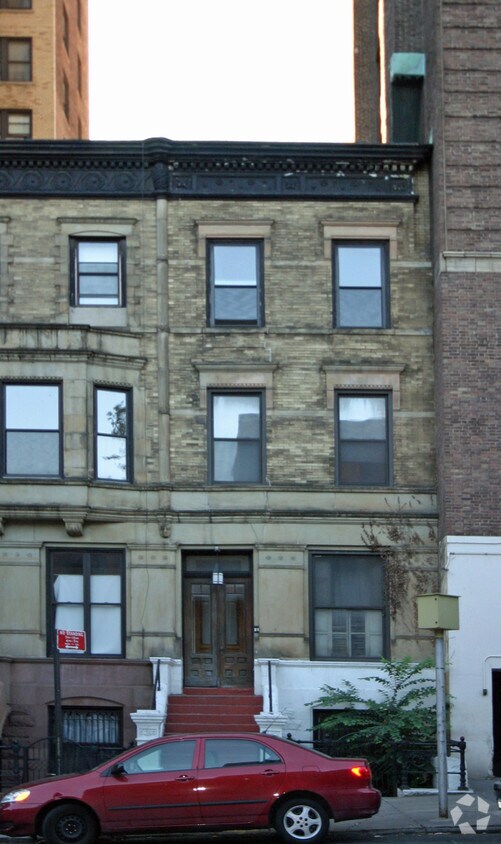 Primary Photo - 732 West End Ave