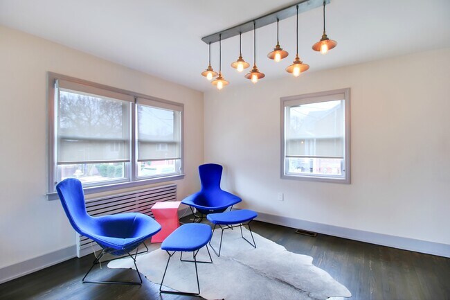 Foto del edificio - 1563 Aston Terrace