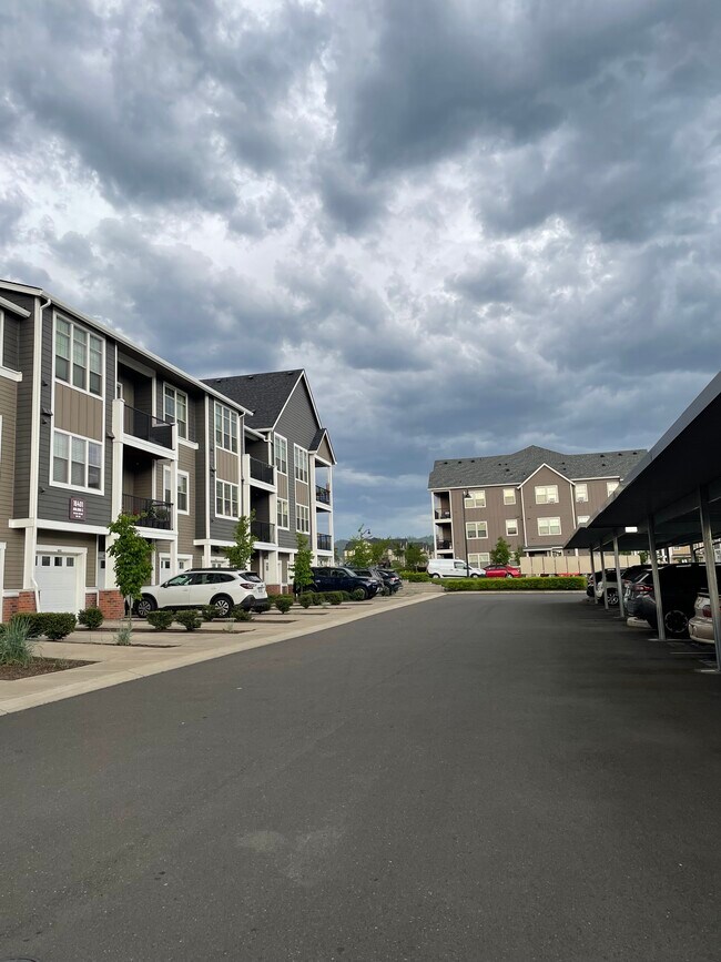 Building Photo - 16401 NW Chadwick Way