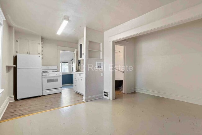 Building Photo - 474-474 S Lincoln St