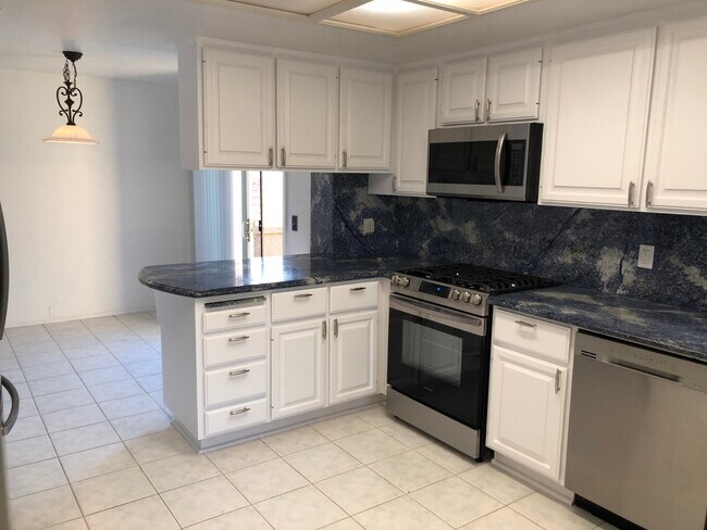 Kitchen - 37 Bridgetown Bnd