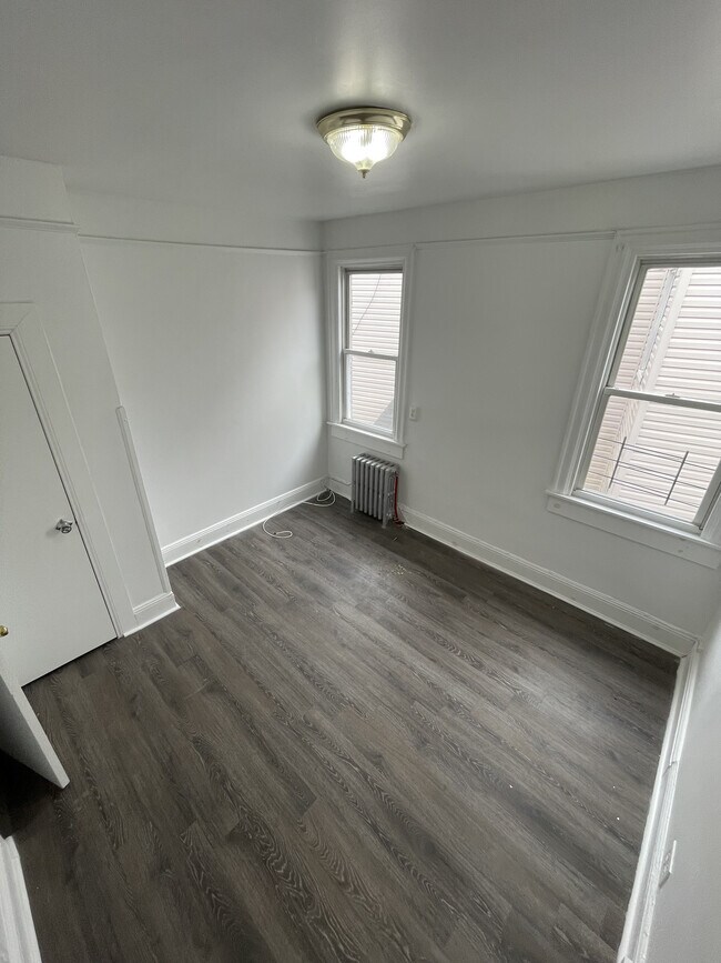 Foto del edificio - 142 Brighton Ave