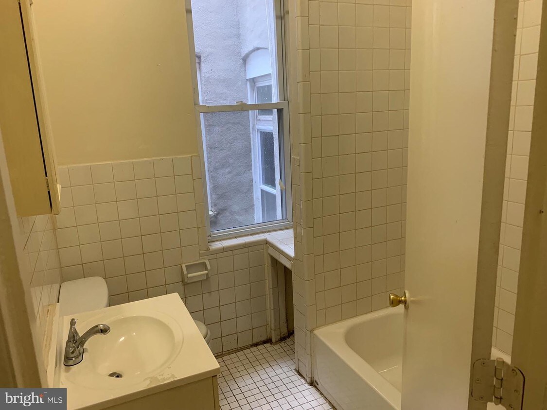 1707 Gwynns Falls Pkwy Unit 1, Baltimore, MD 21217 Apartment for Rent