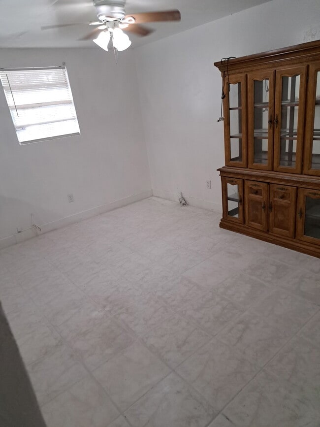 Building Photo - 2315 N Whittier St