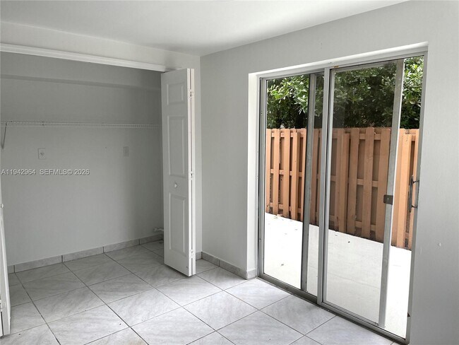 Foto del edificio - 15870 SW 85th Ln