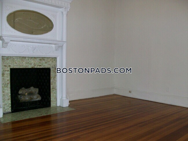 Foto del edificio - 1377 Commonwealth Ave