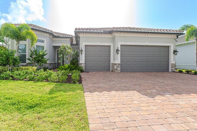 Building Photo - 10815 Stellar Cir