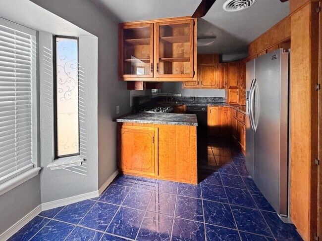 Foto del edificio - 910 W Taylor Ave