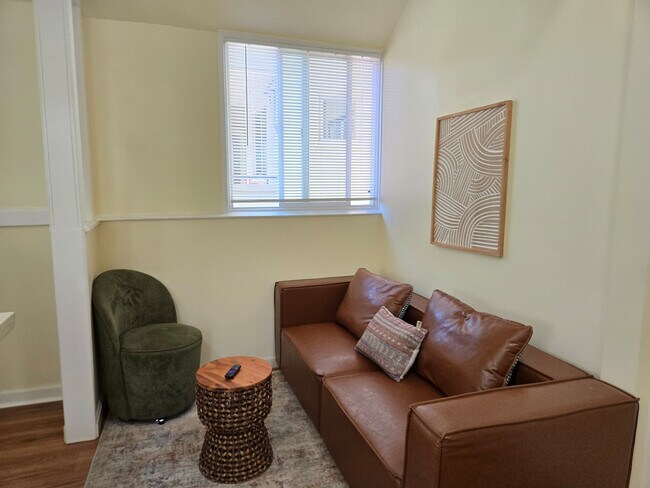 Foto del edificio - 592 22nd St