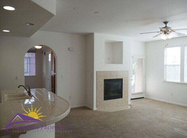 Building Photo - Cozy 1 Bed 1 Bath 786 Sq. Ft. Sundance Condo in Fair Oaks