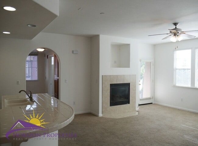 Foto del edificio - Cozy 1 Bed 1 Bath 786 Sq. Ft. Sundance Condo in Fair Oaks