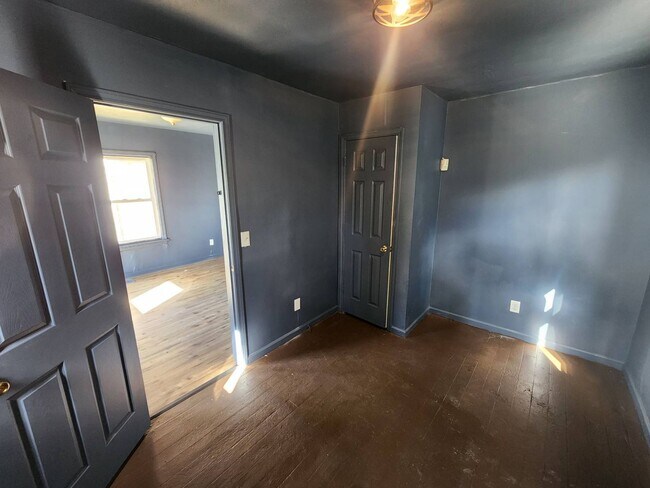 Building Photo - 10317 Reno Ave