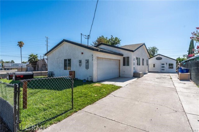 Foto principal - 532 N Gardena St