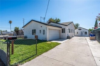 Building Photo - 532 N Gardena St