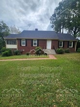 Building Photo - 1014 Calhoun Dr