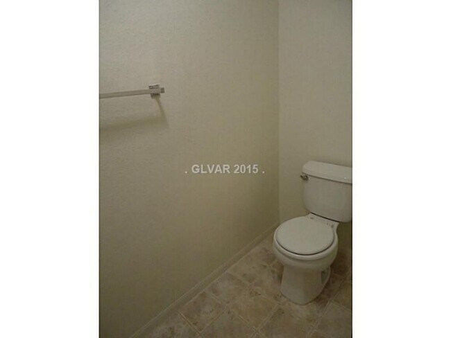Foto del edificio - Huge 3 Bedroom + Loft!