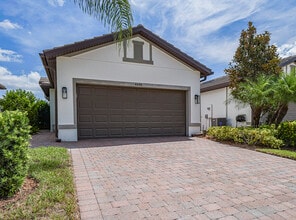 Building Photo - 4448 Beauty Leaf Cir