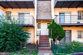 Building Photo - 5005 D St SE Building Photo - 5005 D St SE