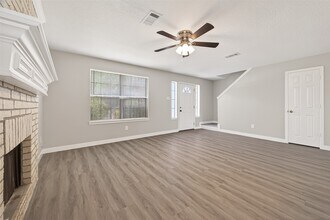 Building Photo - 8617 Mapletwist St