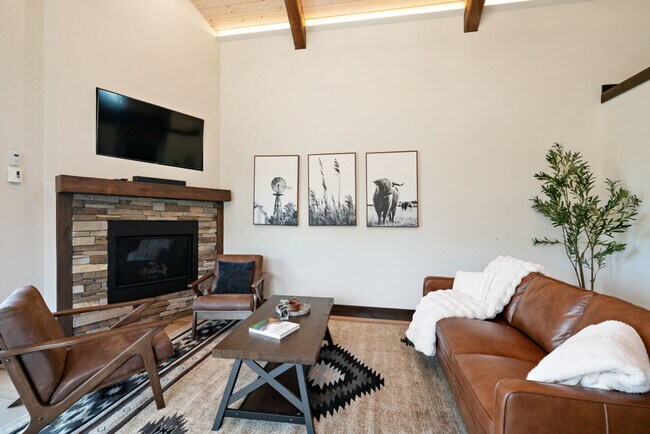 Foto del edificio - 17448 Wilson Creek Rd
