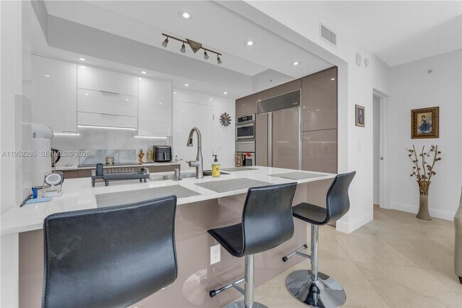 Photo - 3101 S Ocean Dr House