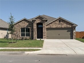 Building Photo - 119 Kyra Ln