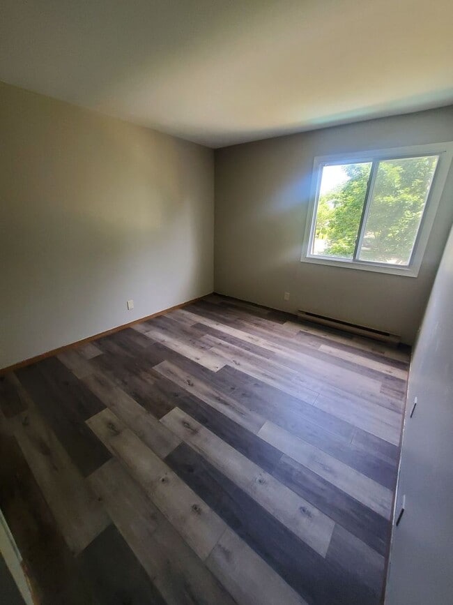 Building Photo - 601 Hartridge Dr