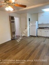 Building Photo - S7559 US-12