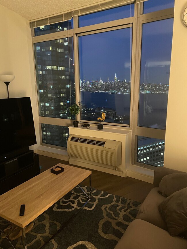 Foto del edificio - 35 Hudson St